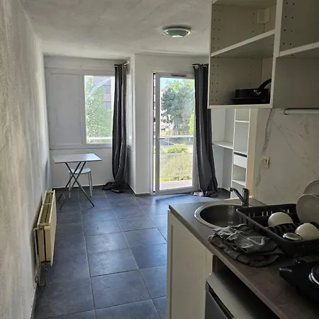 Studio Meuble 아파트